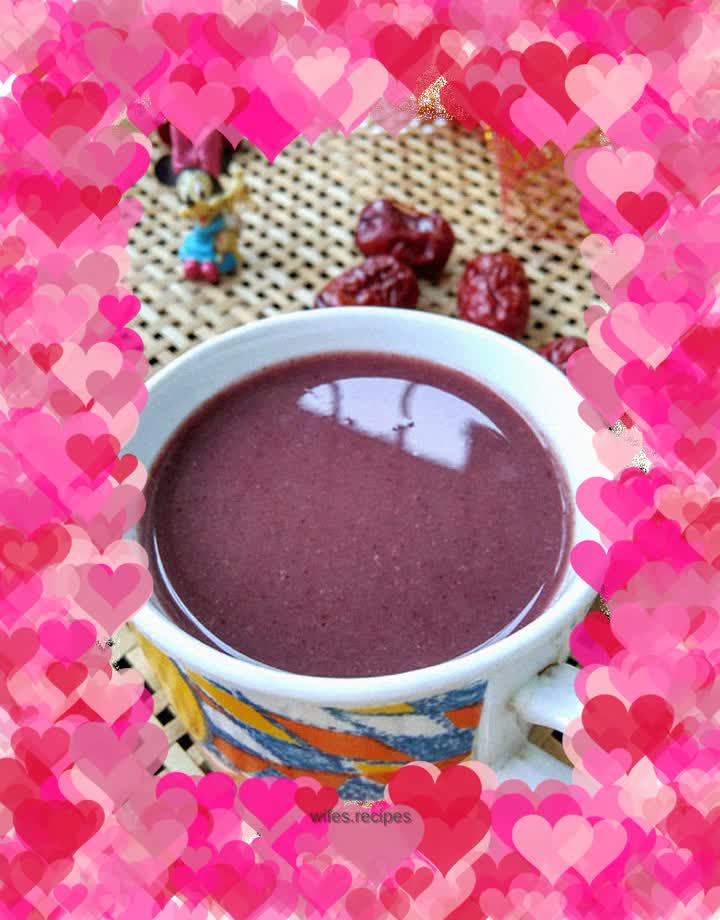 Blood-tonifying yam and black rice paste