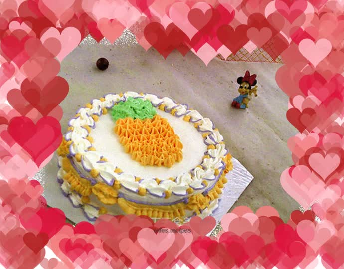 Pineapple Decorated Cake