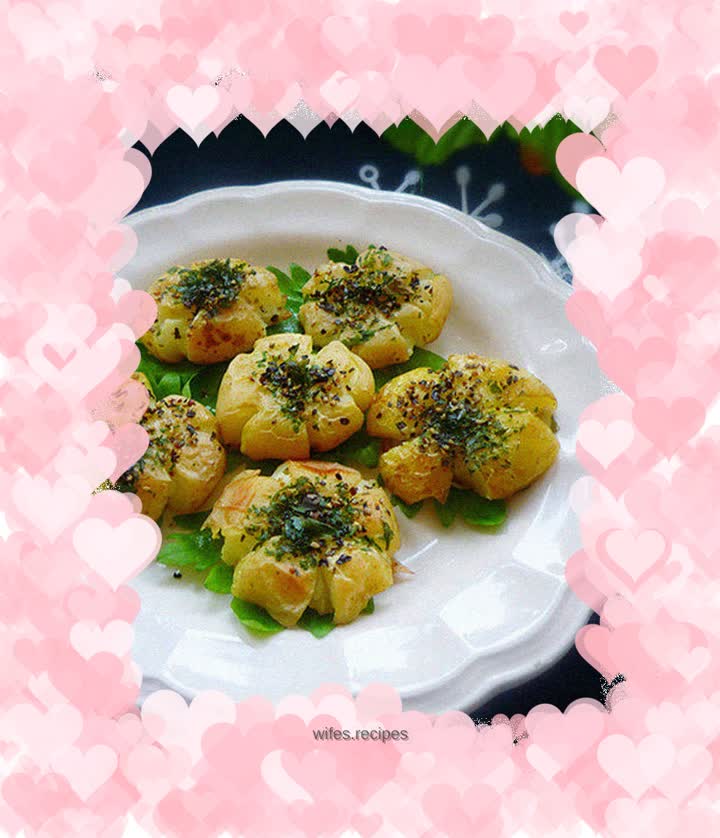 Roasted baby potatoes with parsley