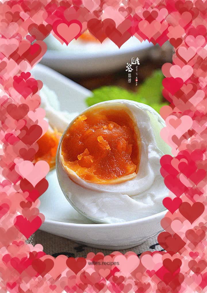 Homemade salted duck eggs