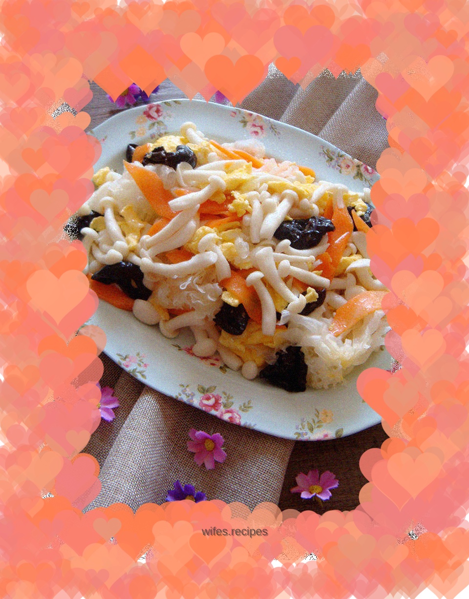 Stir-fried White Jade Mushroom and Seasonal Vegetables