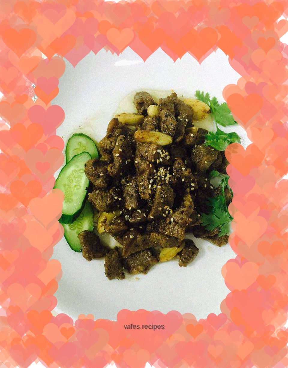 Black pepper beef cubes
