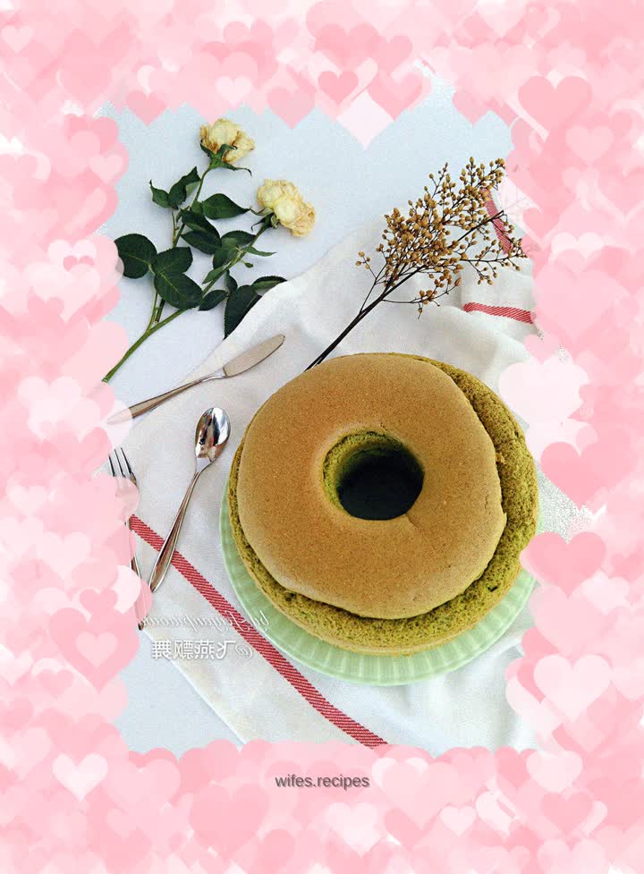 Spinach chiffon cake