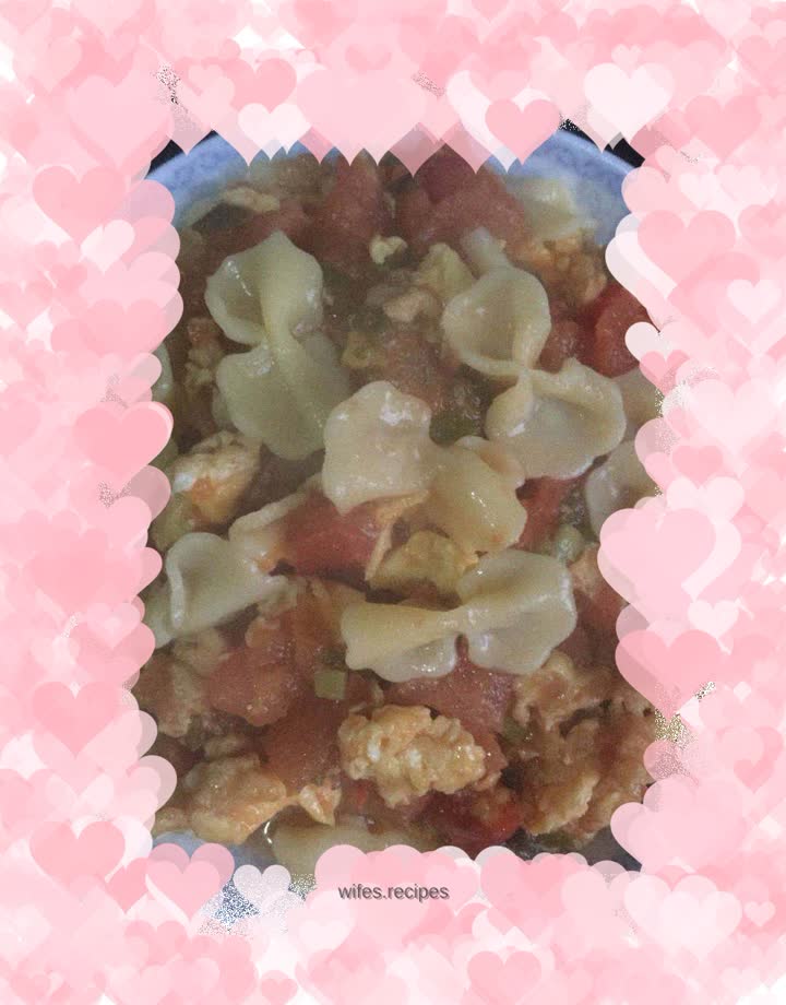 Egg tomato butterfly noodles