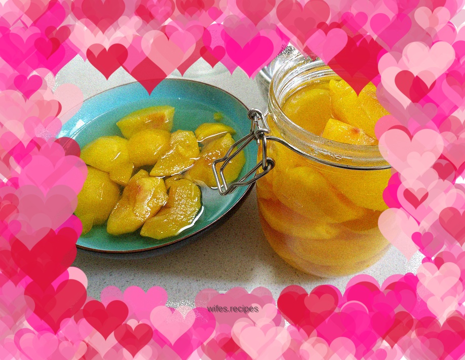 Yellow peach in sugar water