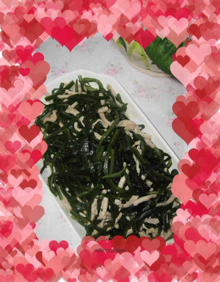 Stir-fried shredded kelp with meat