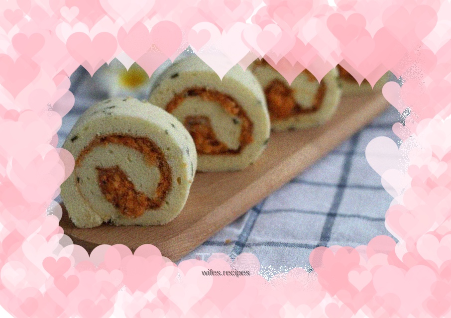 Chive and meat floss cake roll