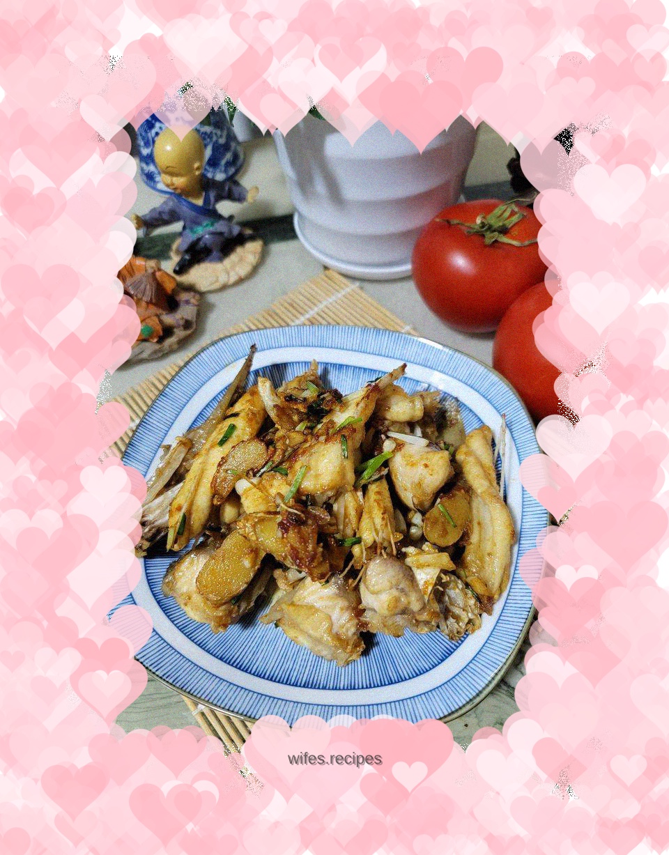 Pan-fried fish bones