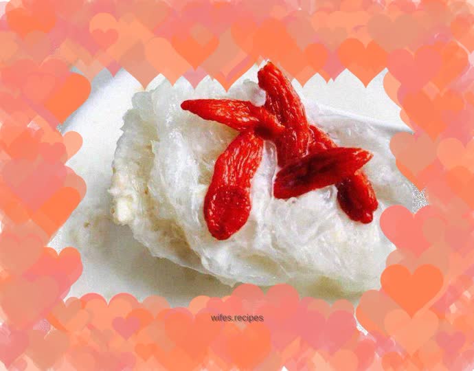 Milk, oatmeal, wolfberry and bird's nest soup