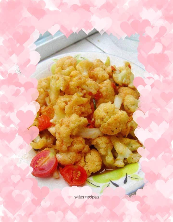 Braised cauliflower with tomatoes