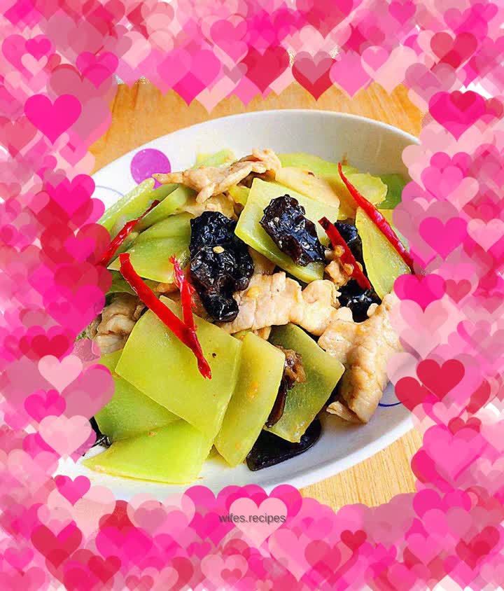 Stir-fried pork slices with green bamboo shoots