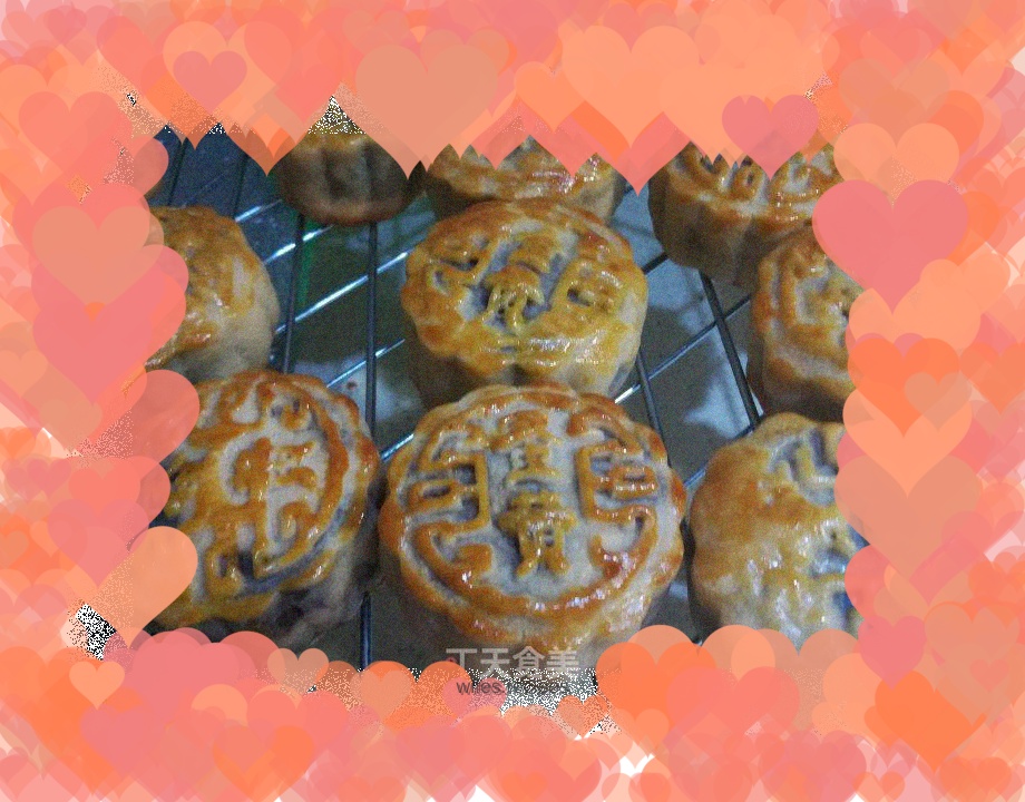 Cantonese-style egg yolk mooncakes (63 g x 20 pieces)