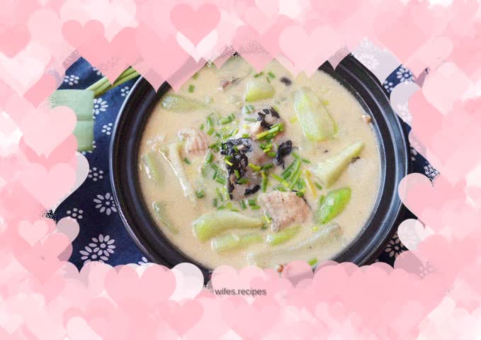 Fish head and loofah soup