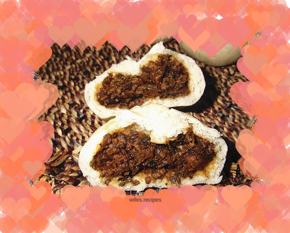 Dried Plum Vegetable and Meat Buns