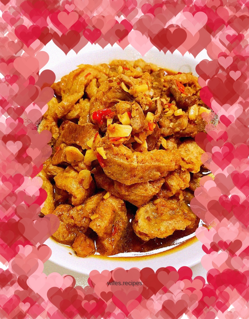 Roast pork with bean sticks