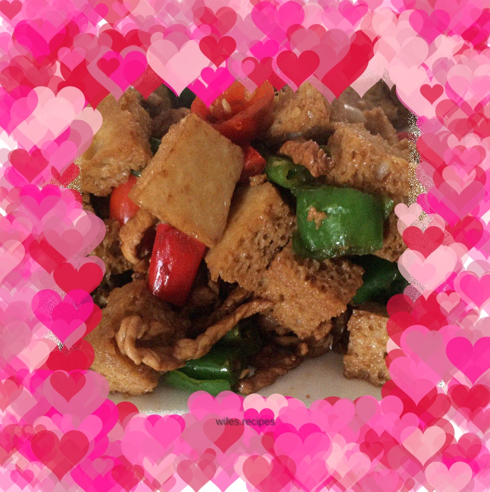 Stir-fried shredded pork with roasted wheat bran