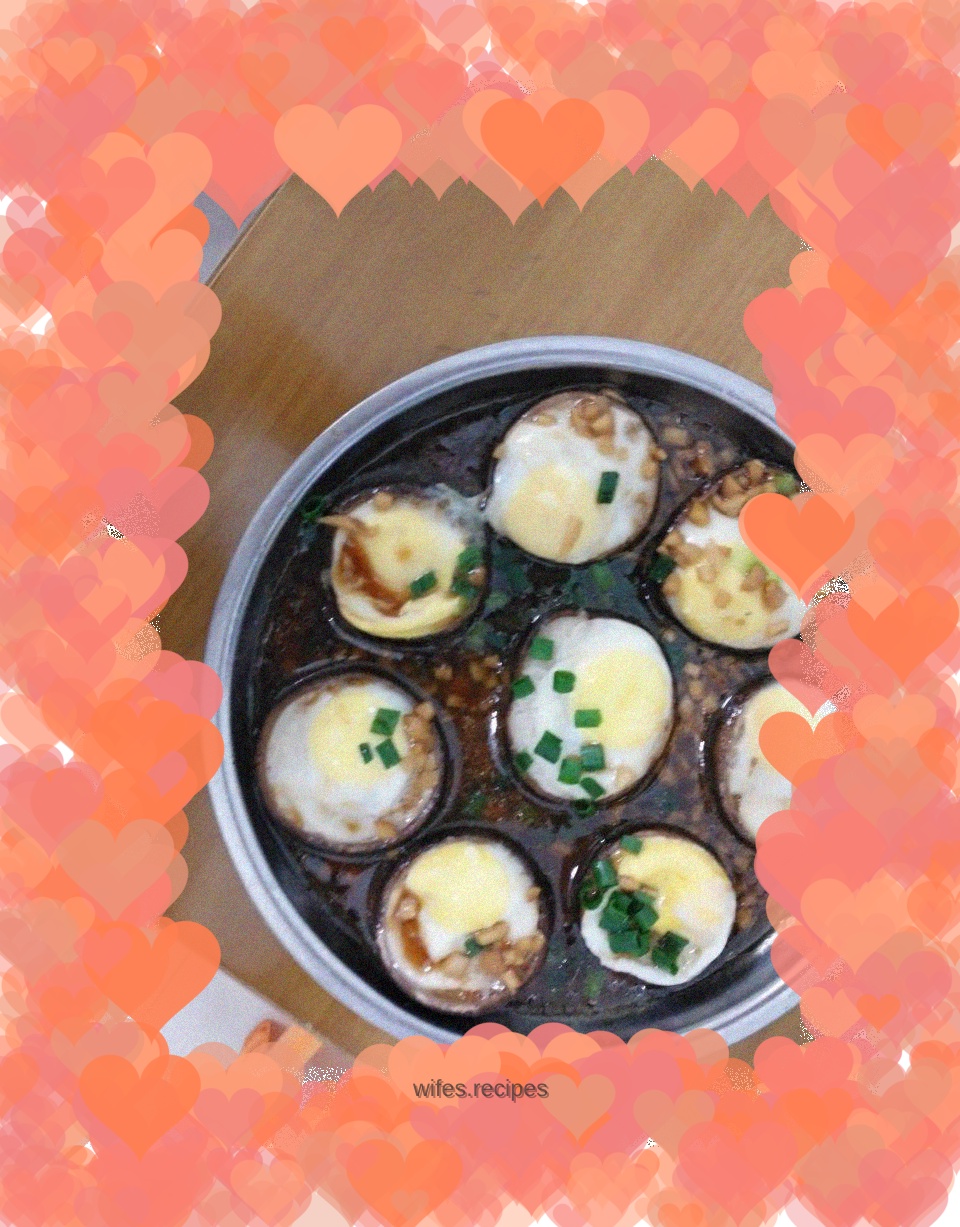 Steamed Shiitake Mushrooms with Quail Eggs