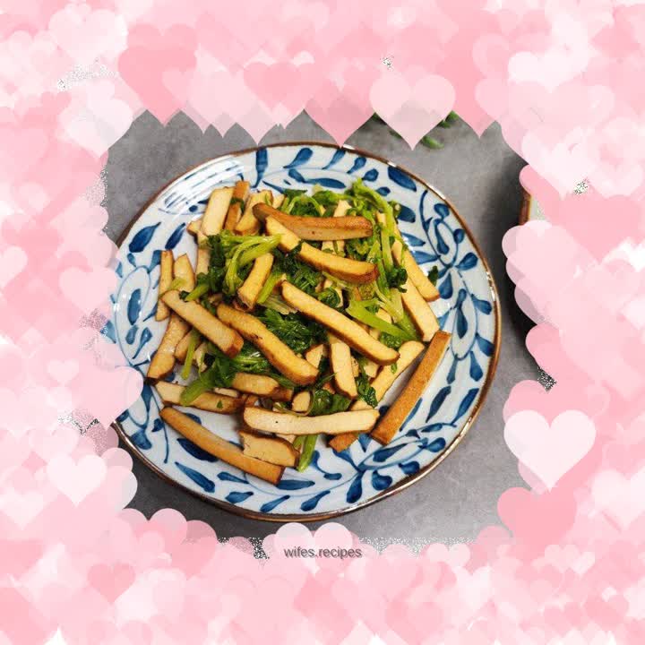 Stir-fried parsley with dried tofu