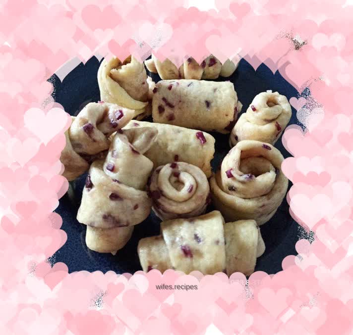 Milk Banana and Purple Sweet Potato Rolls