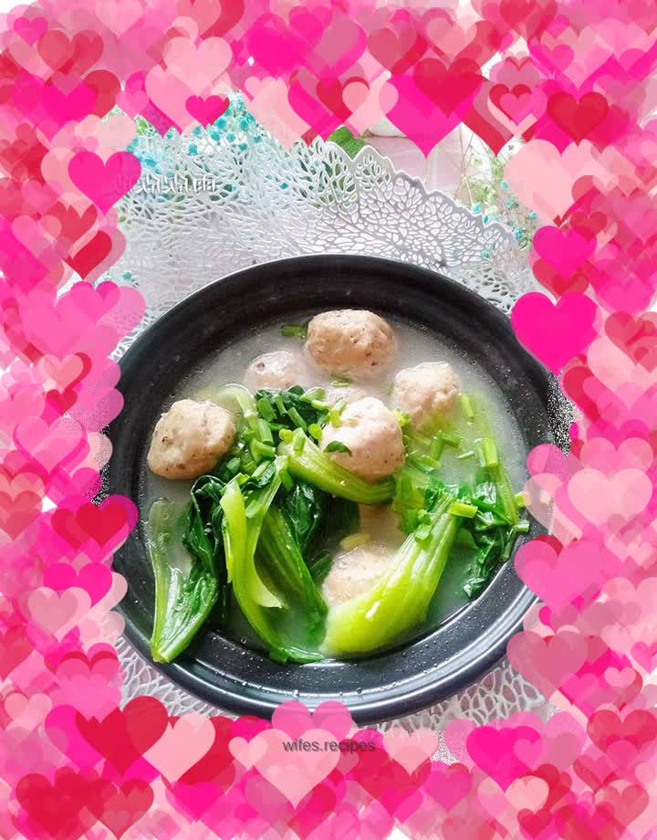 Casserole Fish Head and Meatball Soup