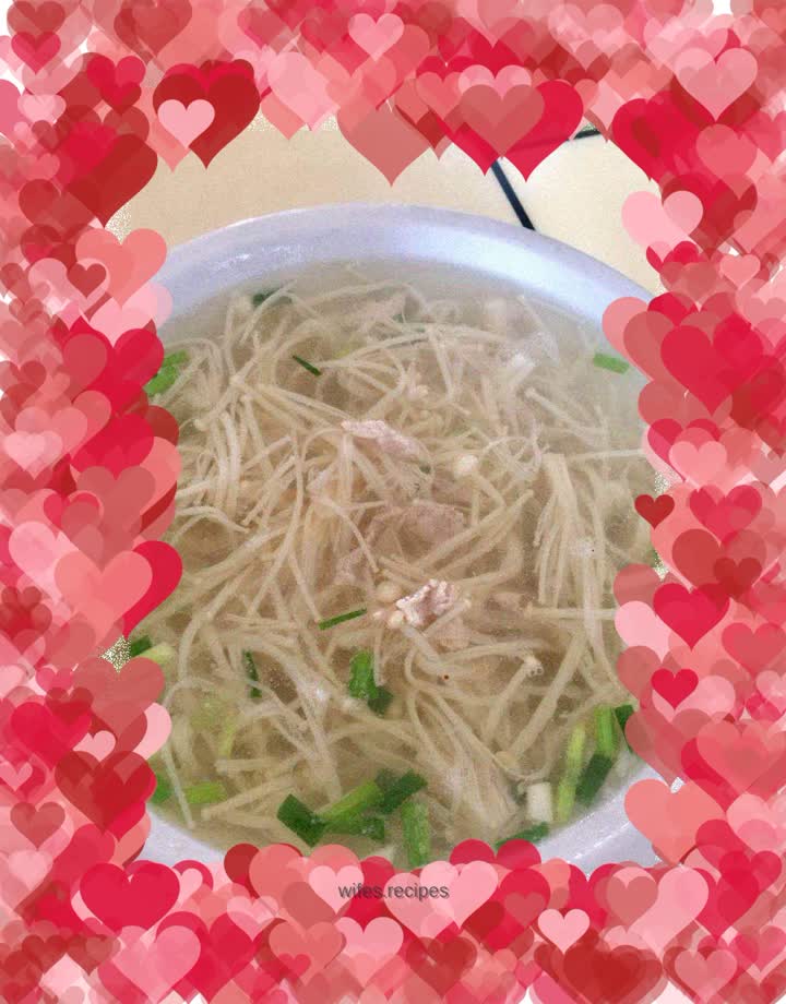 Enoki mushroom lean meat soup