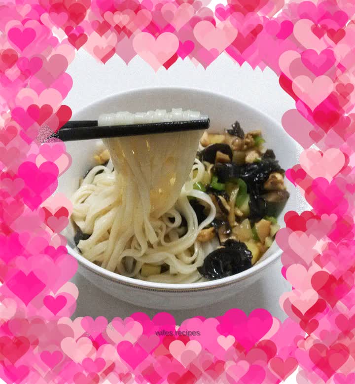 Chicken with assorted toppings