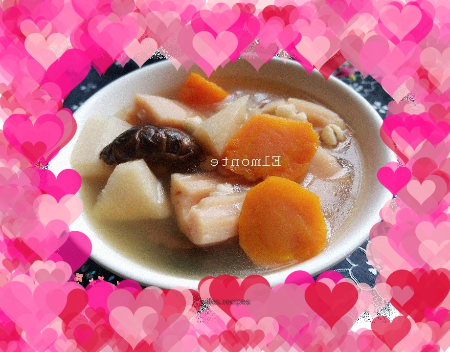 Lotus root, yam and carrot soup