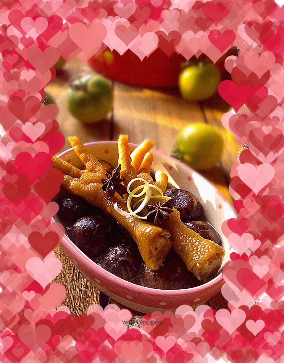 Braised chicken feet with mushrooms