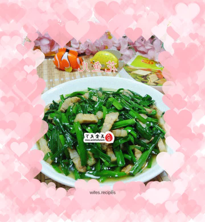 Stir-fried pork belly and leeks