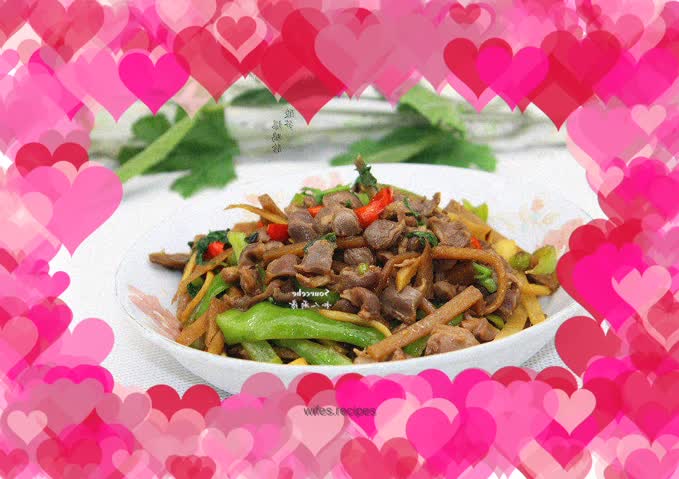 Stir-fried chicken gizzards with sour bamboo shoots