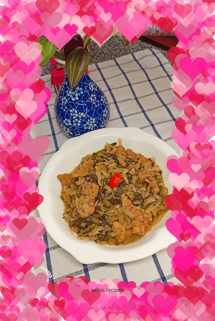 Stewed Crispy Pork with Sauerkraut