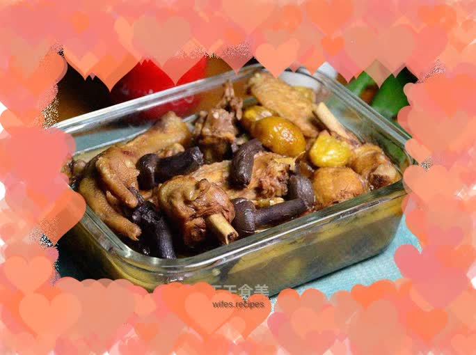 Red pine mushroom stewed chicken