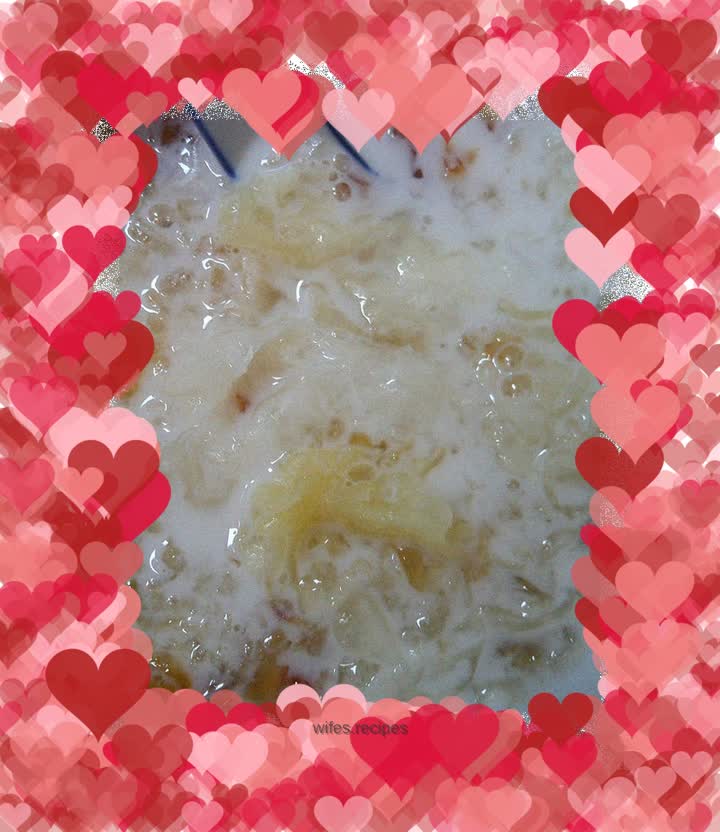 Tremella milk stewed peach gum