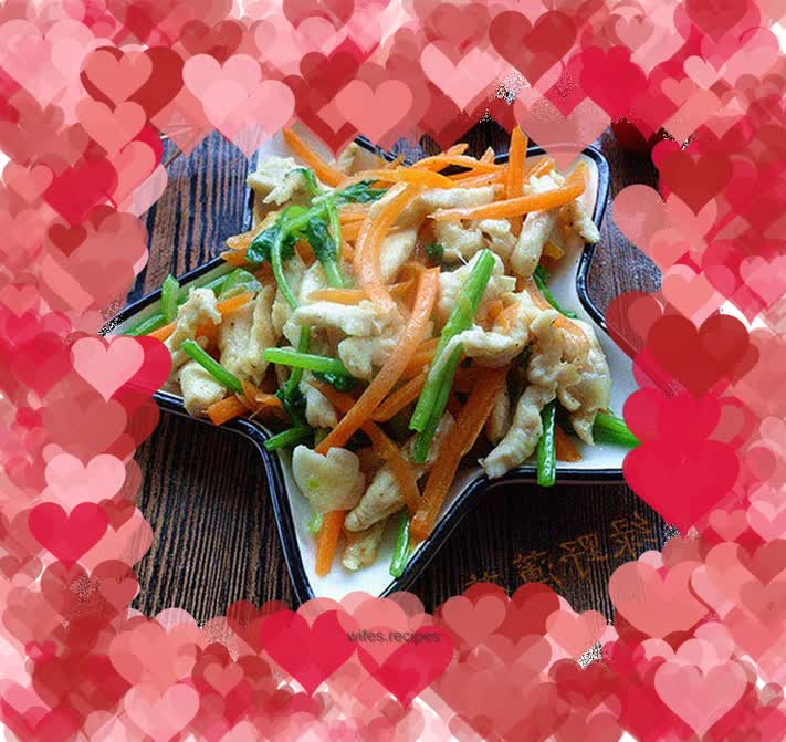 Quick stir-fry - stir-fried shredded chicken with coriander and carrots