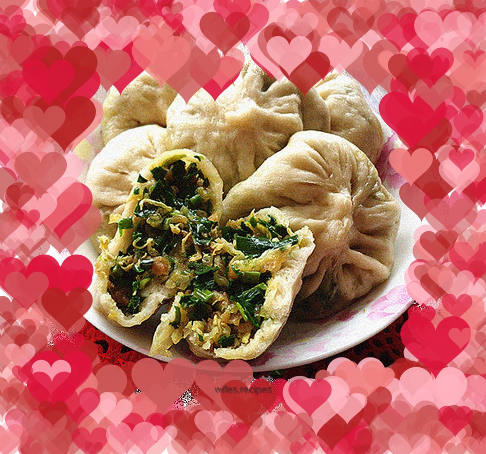 Large vegetarian buns with chives