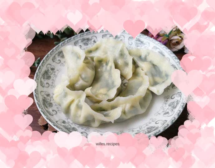 Shrimp, leek and egg dumplings