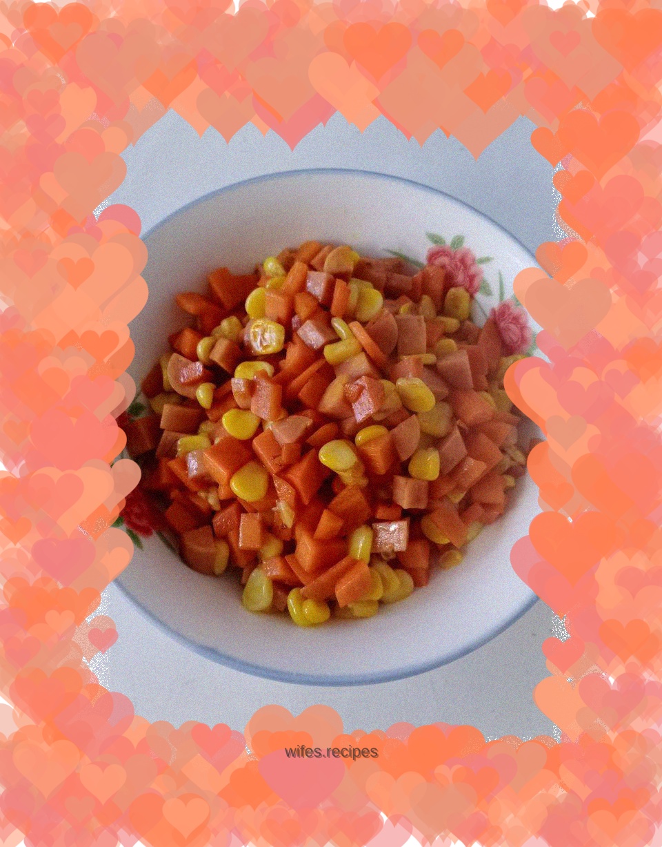 Corn, carrot, diced ham