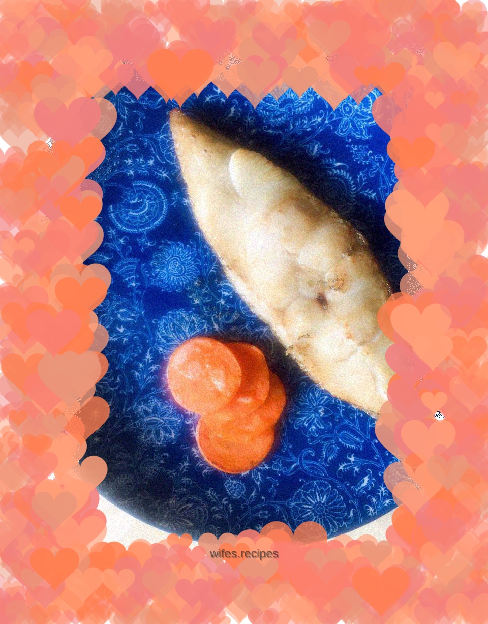 Pan-fried cod with kelp powder