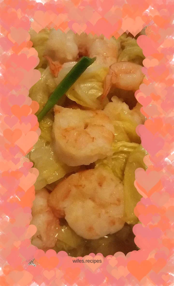 Stir-fried shrimps with cabbage