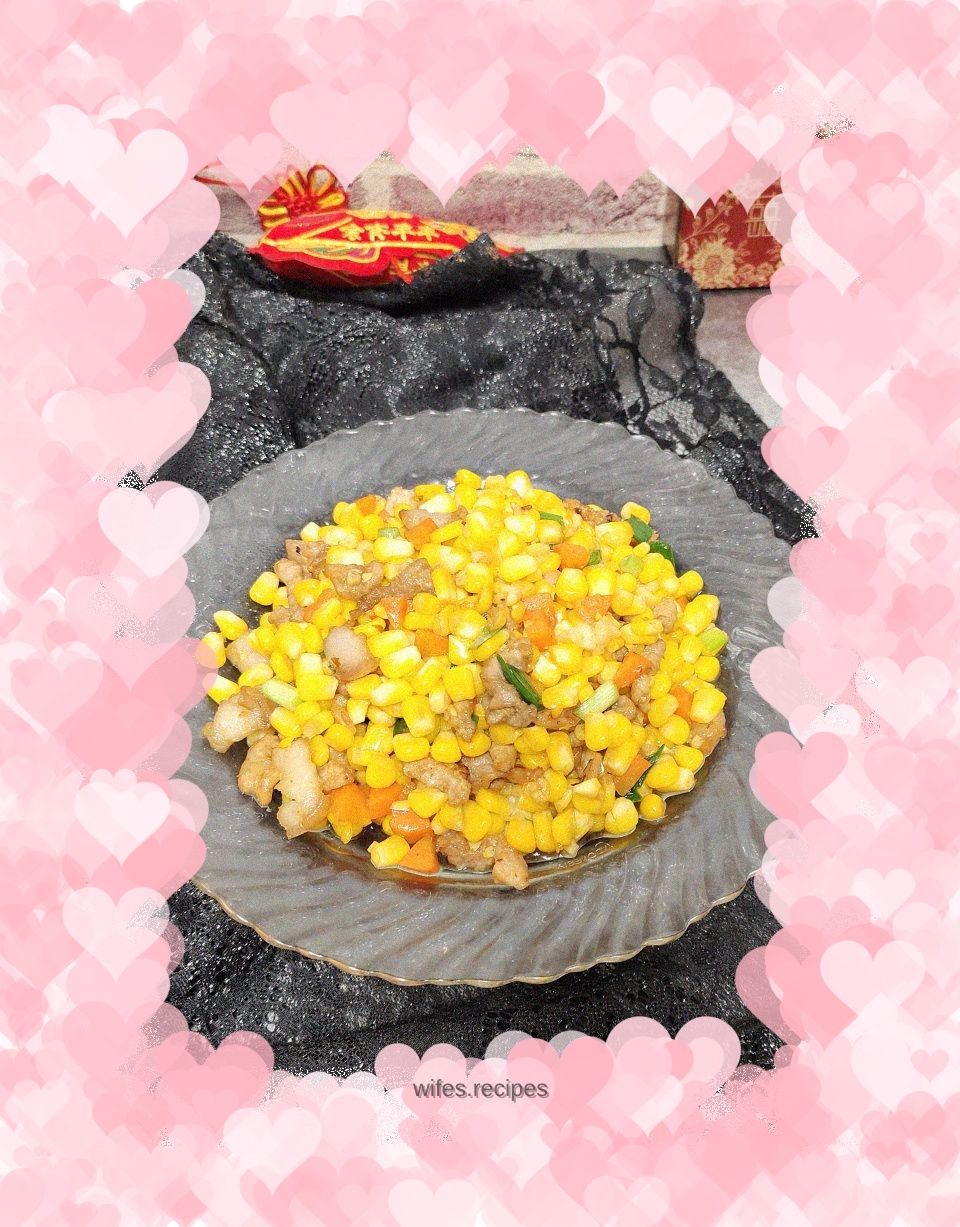 This home-cooked dish is a bit like pine nuts and corn. It tastes very good. My daughter especially likes it and eats it all. Stir-fried corn with shredded pork, carrots