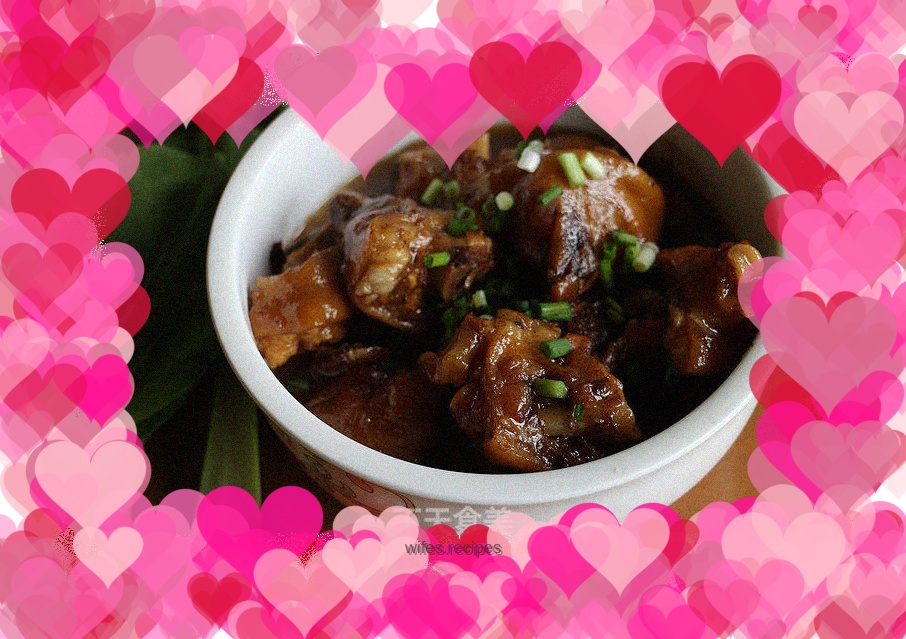 Braised pork trotters