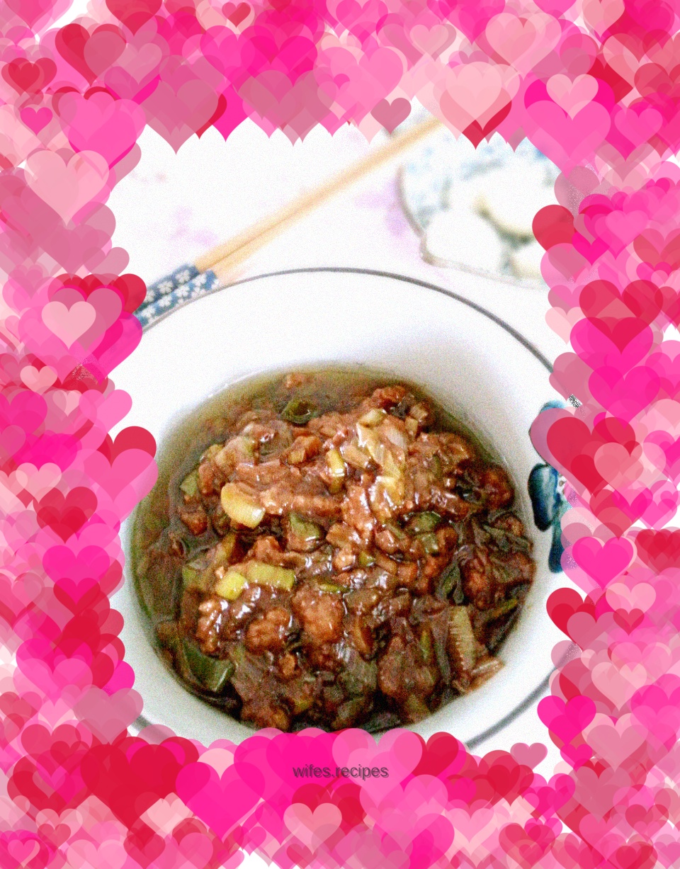 A bowl of fried sauce