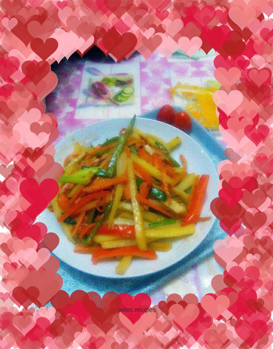 Fried potato chips with two peppers