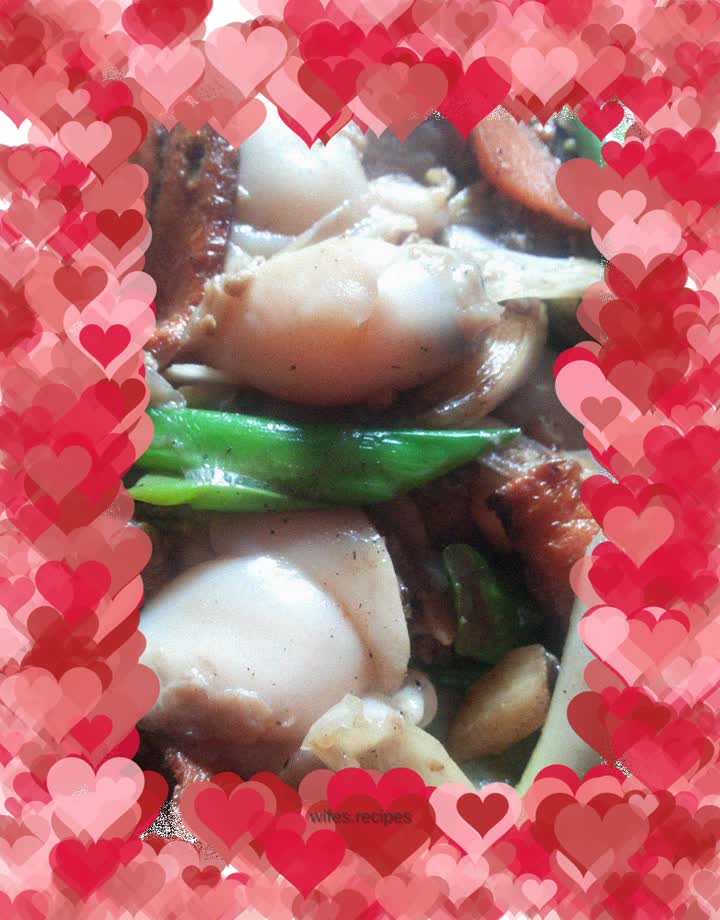 Stir-fried clam meat with green onions
