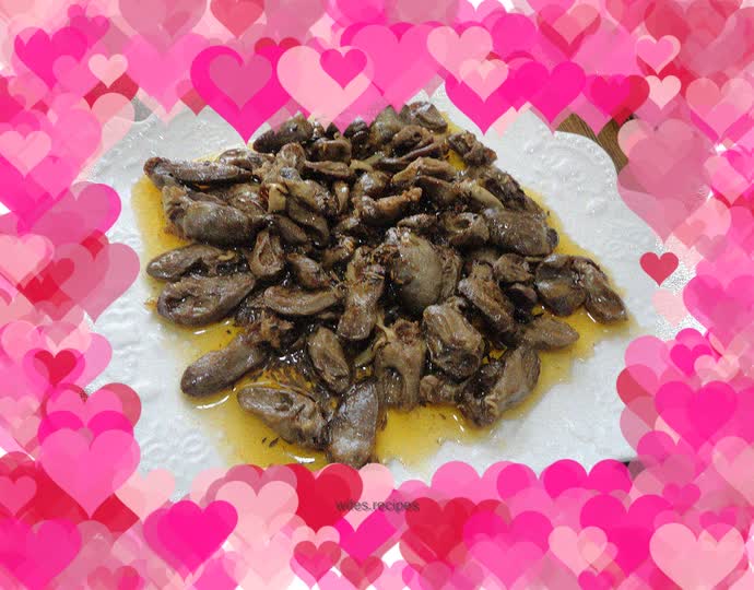 Fried chicken hearts with barbecue ingredients