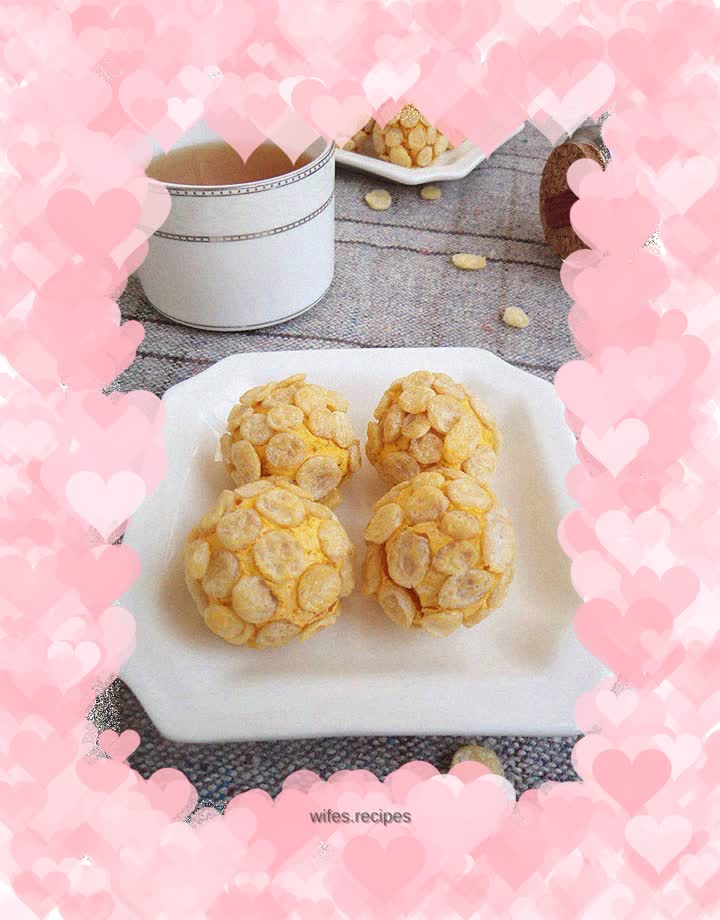 Crispy pumpkin balls with chocolate filling