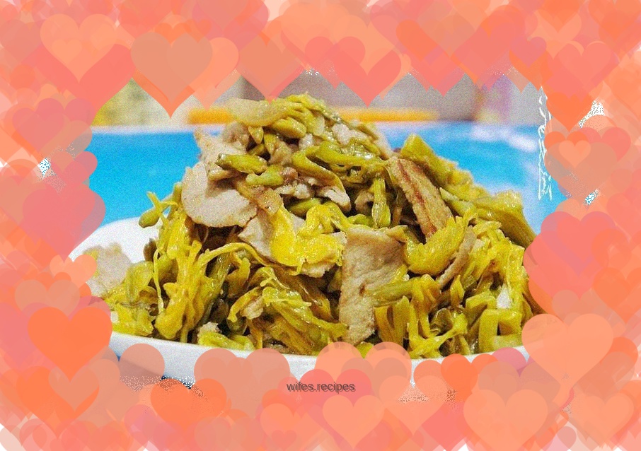 Stir-fried day lily with lean meat