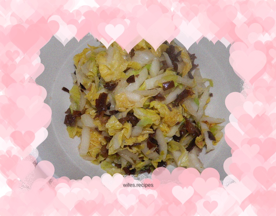Stir-fried fungus with baby cabbage