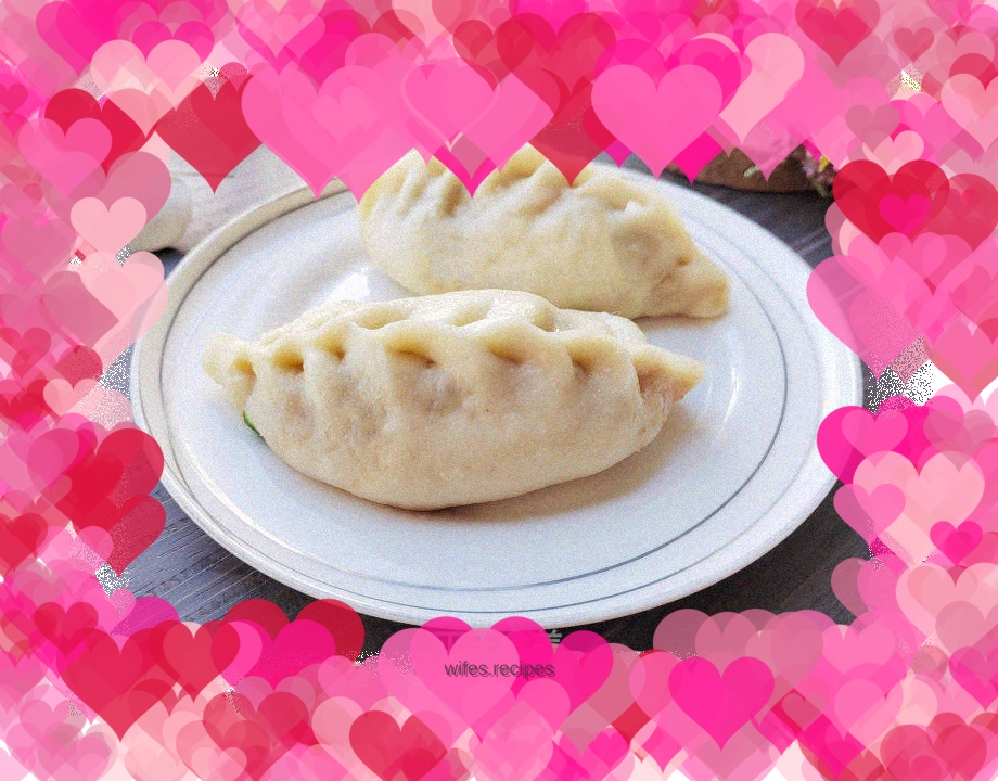 Pork and pumpkin stuffed buns