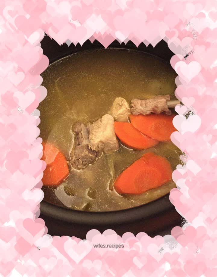 Overlord Flower and Fig Pork Ribs Soup